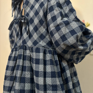 ギンガムチェック柄女の子ワンピースネイビー色