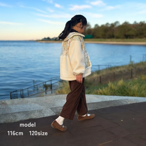 パッチワークのキッズアウター