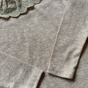 女の子向けのレトロなセットアップ