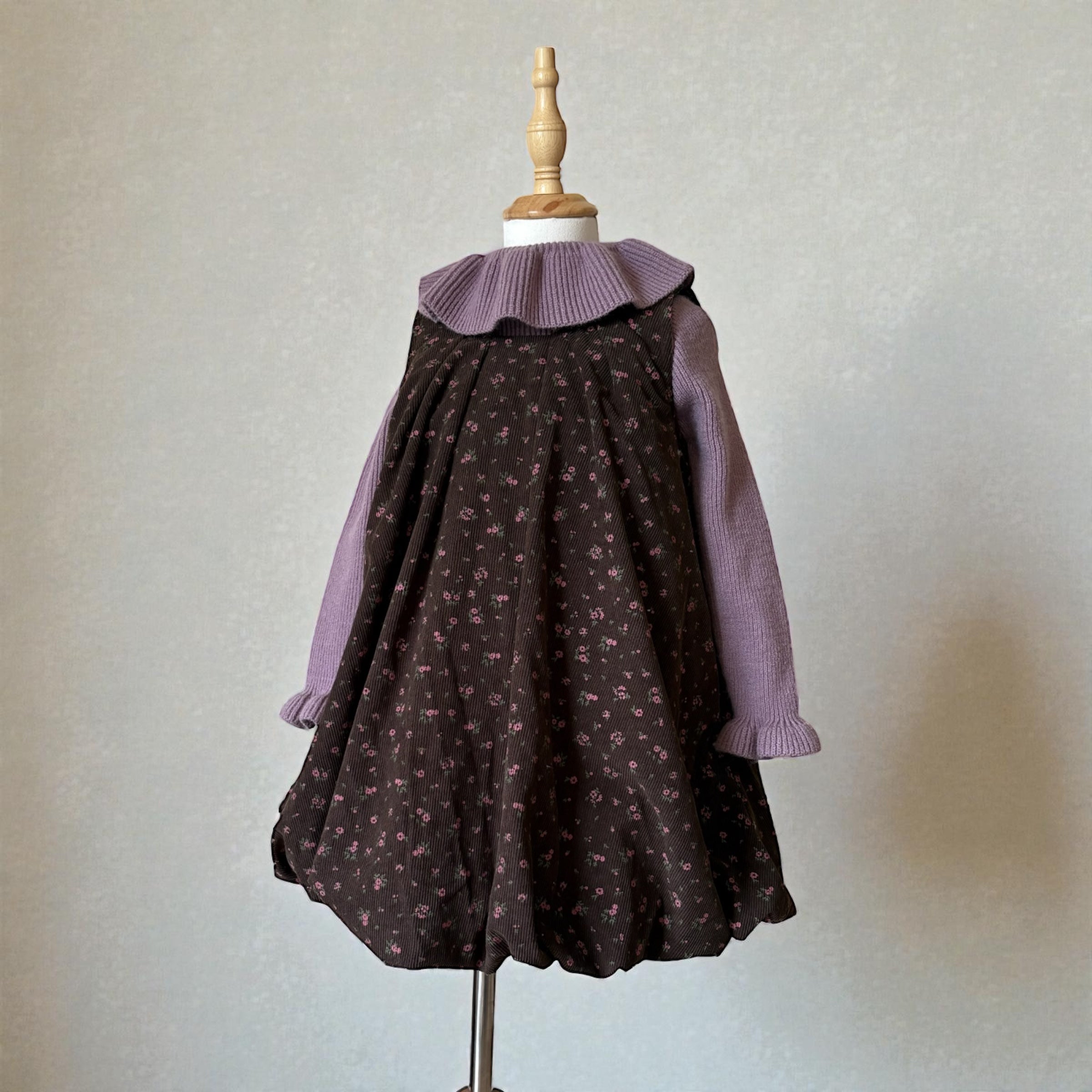 Charming Floral Frill Set-Up