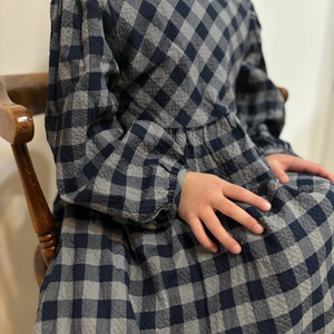 ギンガムチェック柄女の子ワンピースネイビー色