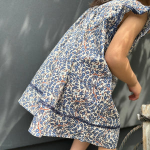 フリル袖花柄キッズワンピース