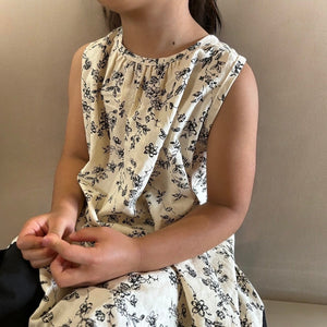 レトロシックなキッズ花柄ワンピース