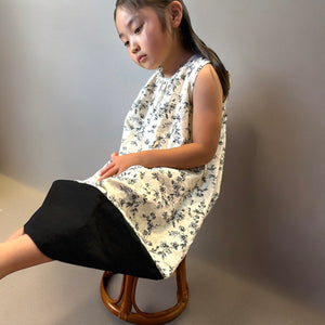 レトロシックなキッズ花柄ワンピース