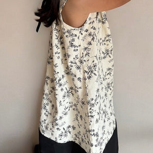 レトロシックなキッズ花柄ワンピース