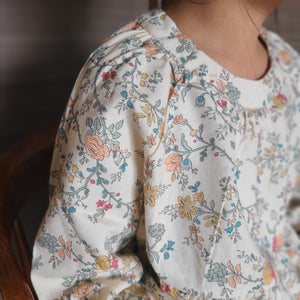 ふんわりシルエット女の子長袖トップス