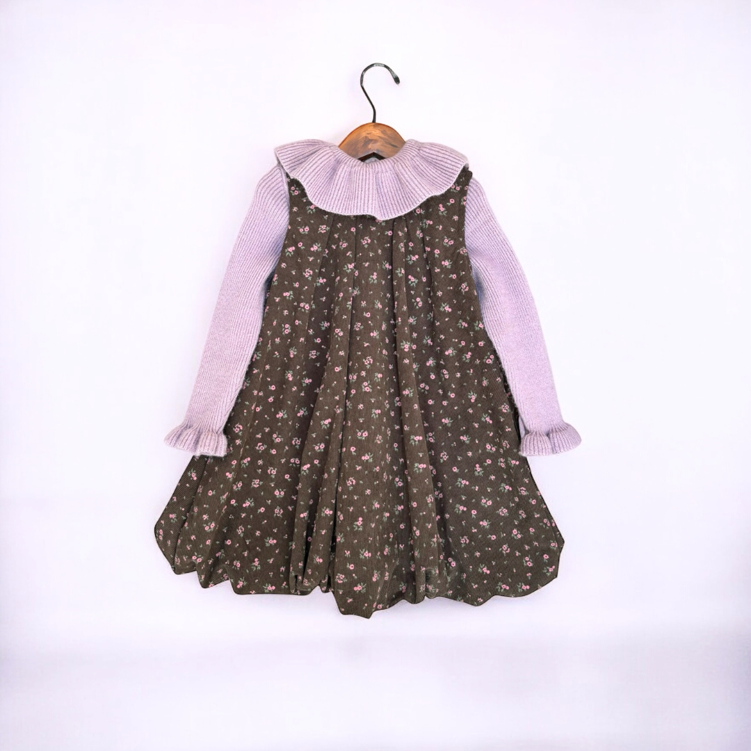 Charming Floral Frill Set-Up