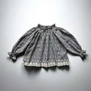 mutta. ギンガムチェック上下セットアップ 女の子 キッズ 長袖ブラウスとフリルパンツ レース使いが上品なおしゃれ服