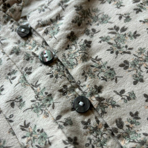 秋冬向けのキッズ花柄セットアップ