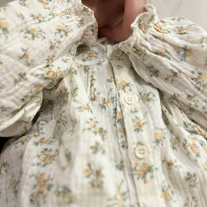 かぎ編みの襟付き女の子ガーゼ生地のトップス