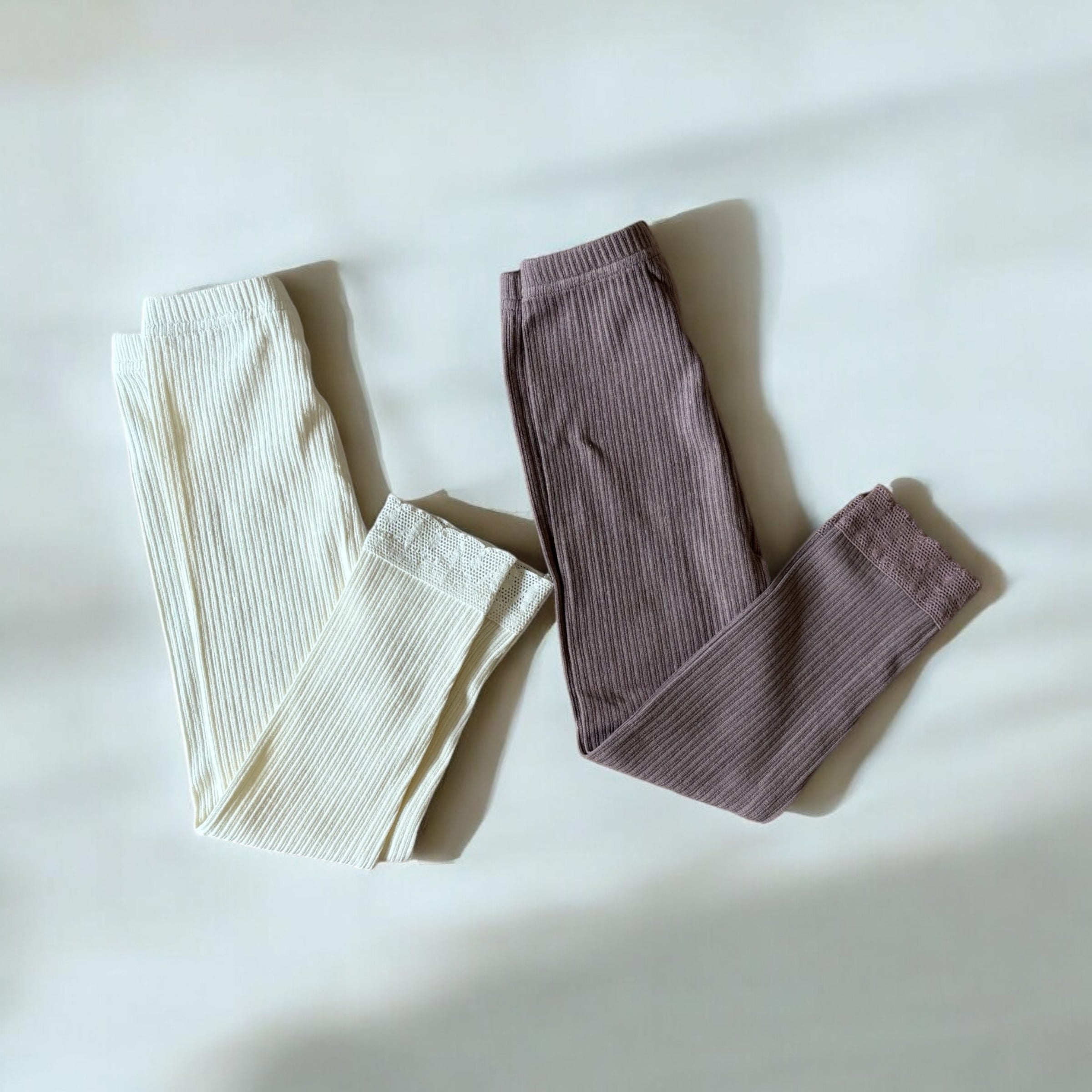 キッズレース付きのレギンス