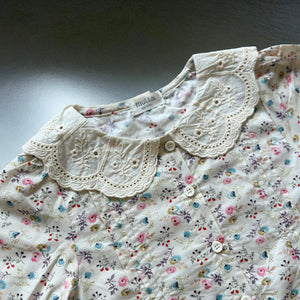 上品な花柄長袖ブラウス 女の子用 コットン素材 レースカラー付き キッズトップス