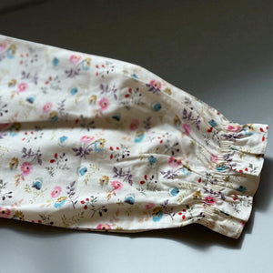 上品な花柄長袖ブラウス 女の子用 コットン素材 レースカラー付き キッズトップス