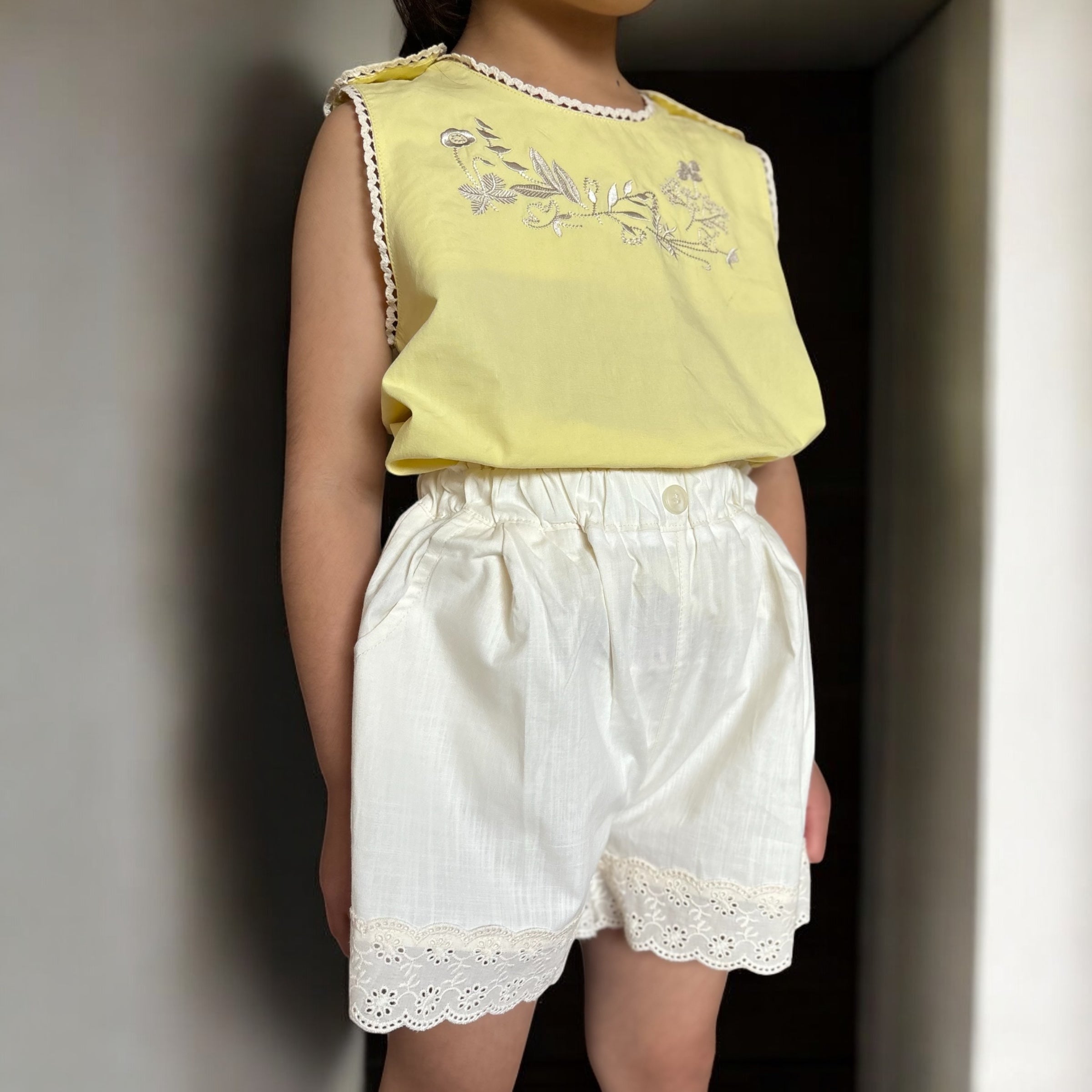 【新品未使用タグ付き】 GIRL パーティーセットアップ 刺繍入りのキッズセットアップ|コットン100%|キッズ服|イエロー