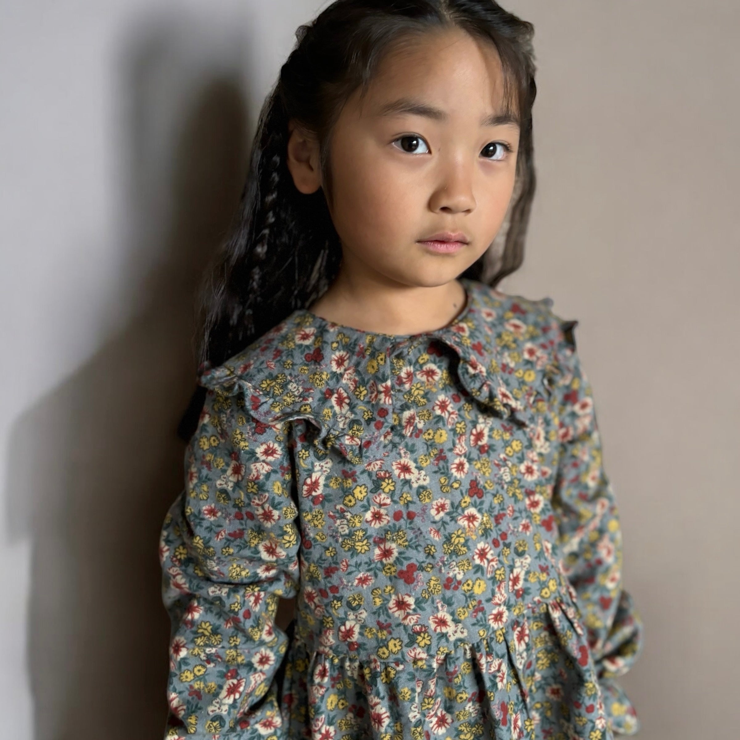 JILTU petit frill dres フリルワンピース 女の子フリル袖小花柄ワンピース|花柄ブルーホワイト|mutta.
