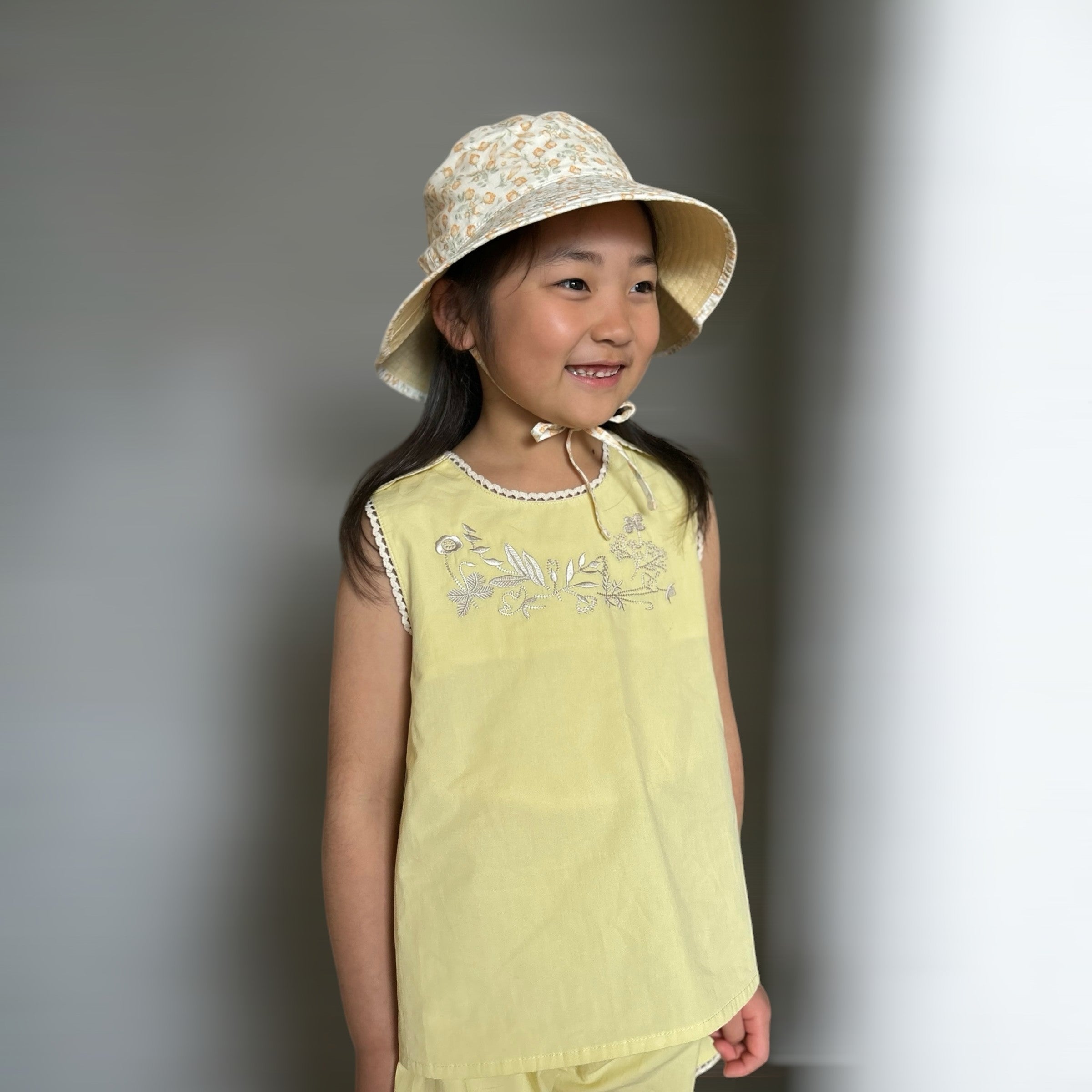 刺繍入りのキッズセットアップ|コットン100%|キッズ服|イエロー|mutta.